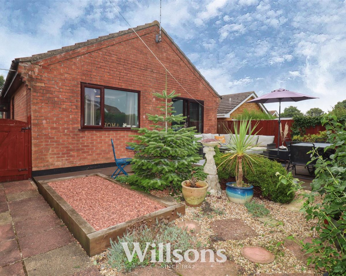 Dixon Drive, Alford