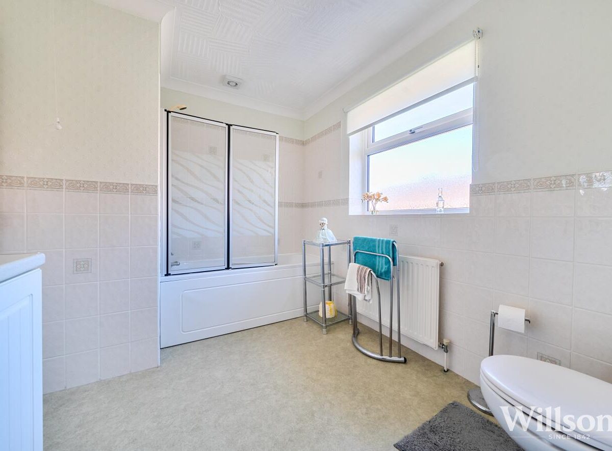 Well Vale Drive, Chapel St. Leonards, Skegness